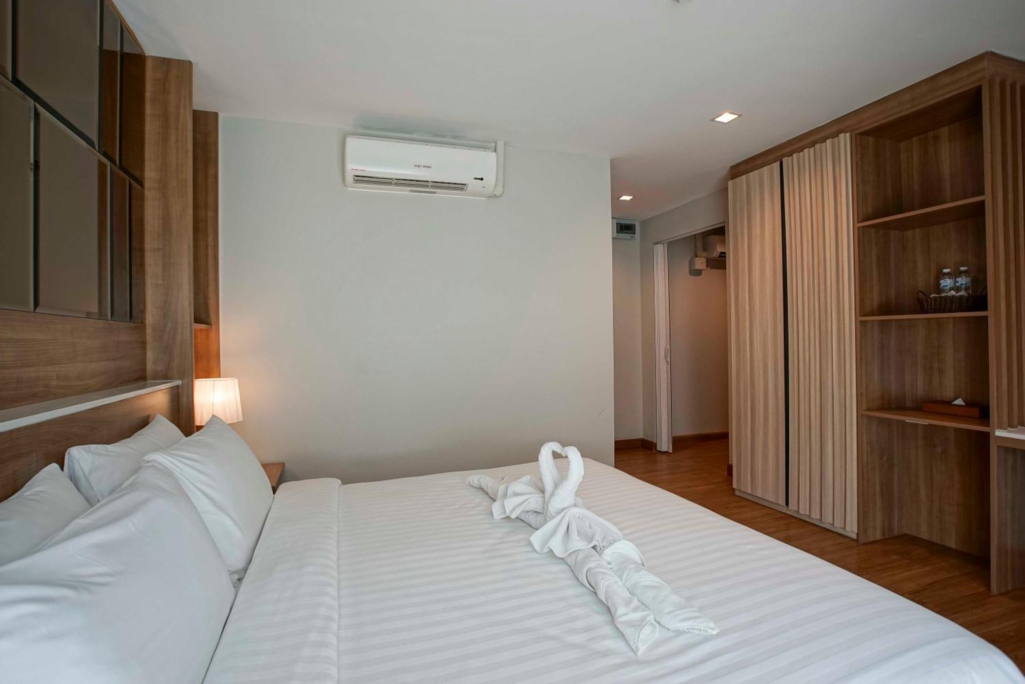 Nantra Chiangmai Riverfront Hotel Chiang Mai Quarto foto